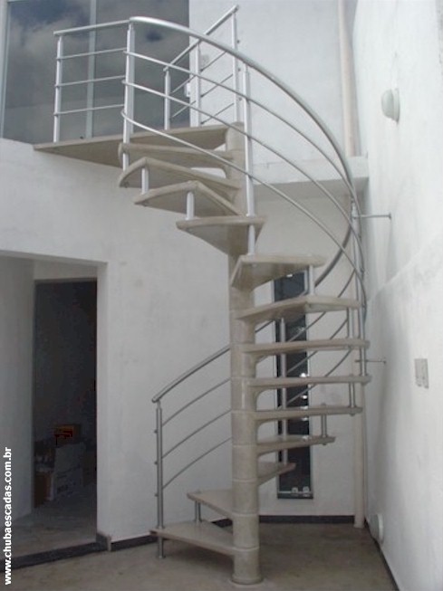 escada caracol concreto corrimao